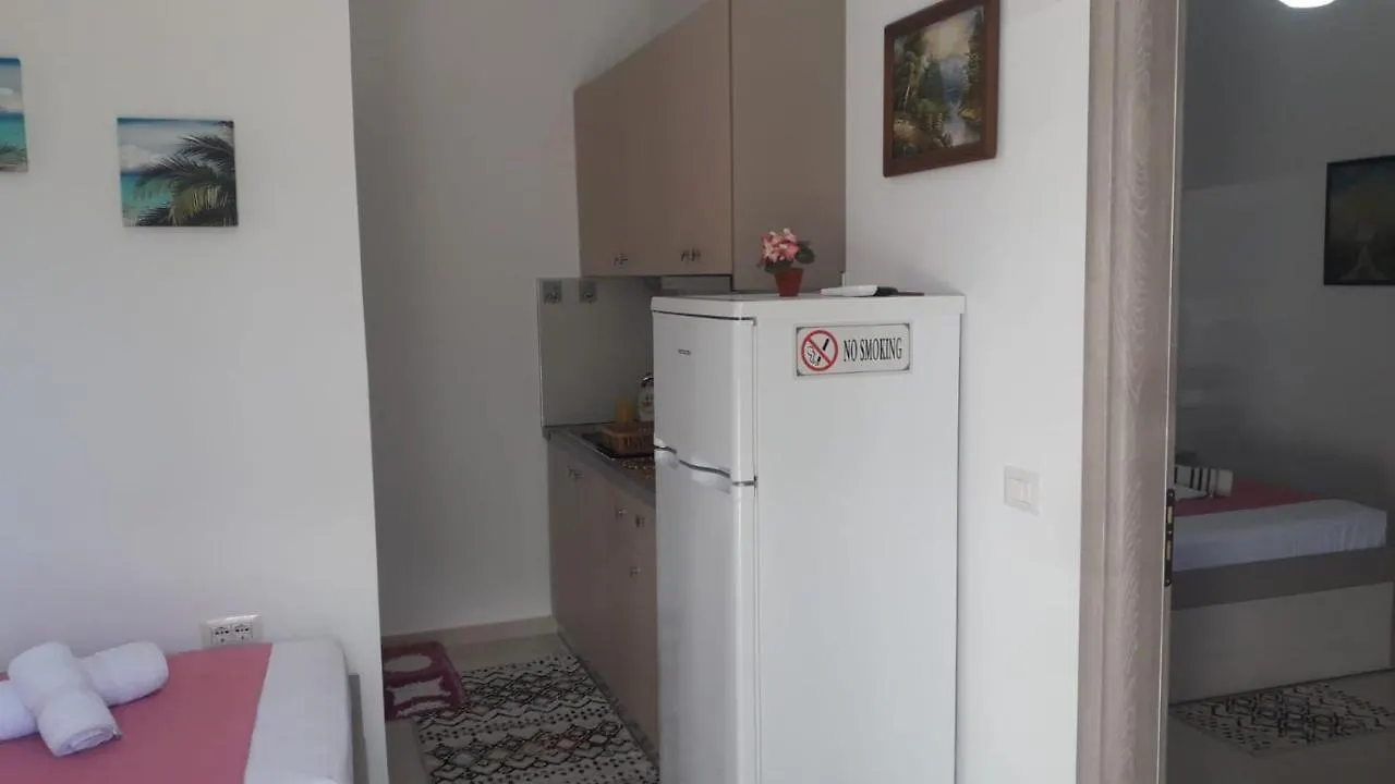 Guest house Vila Juna Ksamil