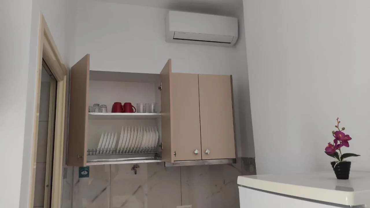Guest house Vila Juna Ksamil Albania