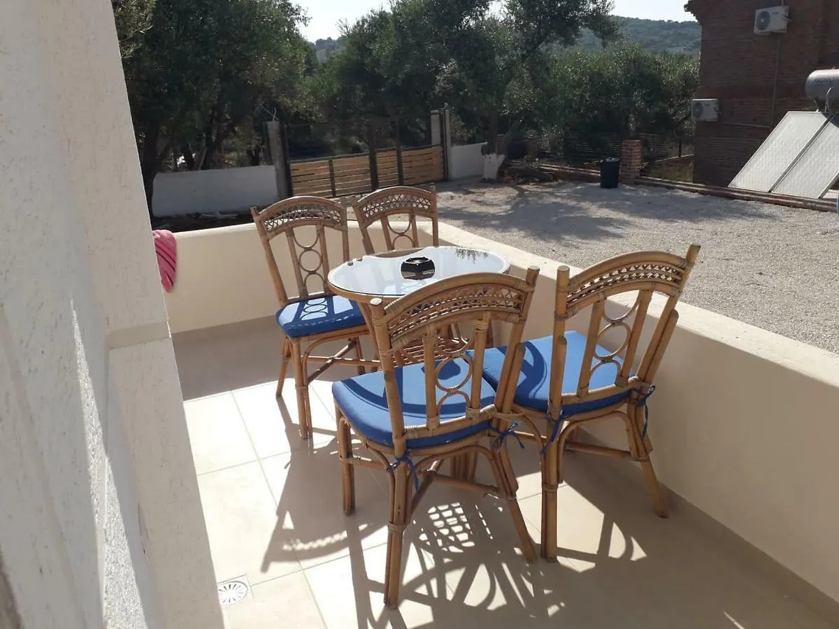 Vila Juna Ksamil