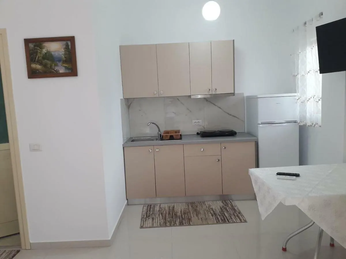 Vila Juna Ksamil